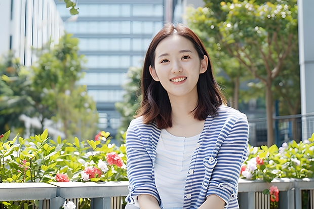 东北大学秦皇岛分校各专业历年在上海招生人数 学费多少钱
